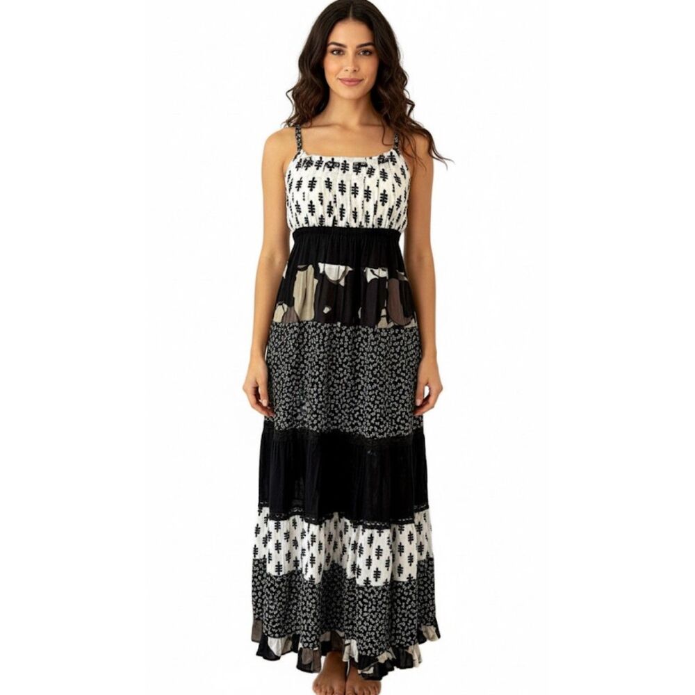 Magic Black & White Floral Patchwork Halter Smocked Maxi Dress Size Medium